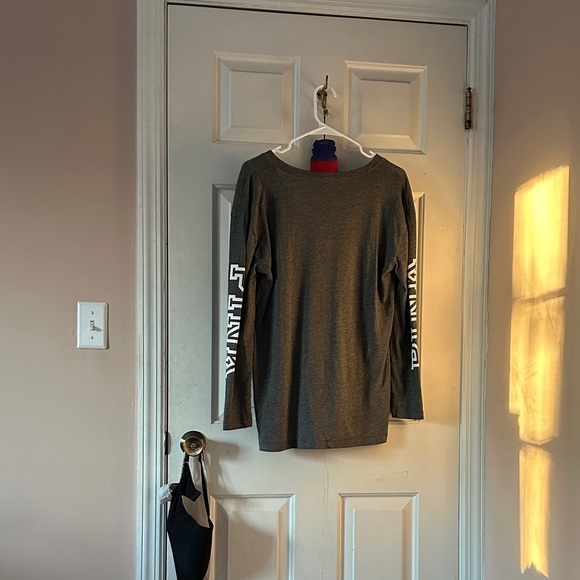 Victoria's Secret Long-Sleeve V-Neck Top - Charcoal Gray - Picture 2 of 2